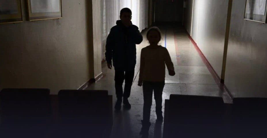 58 дітей-сиріт більше місяця ховаються у підвалі церкви у Херсоні – Денісова просить допомогти їх евакуювати у безпечне місце 1