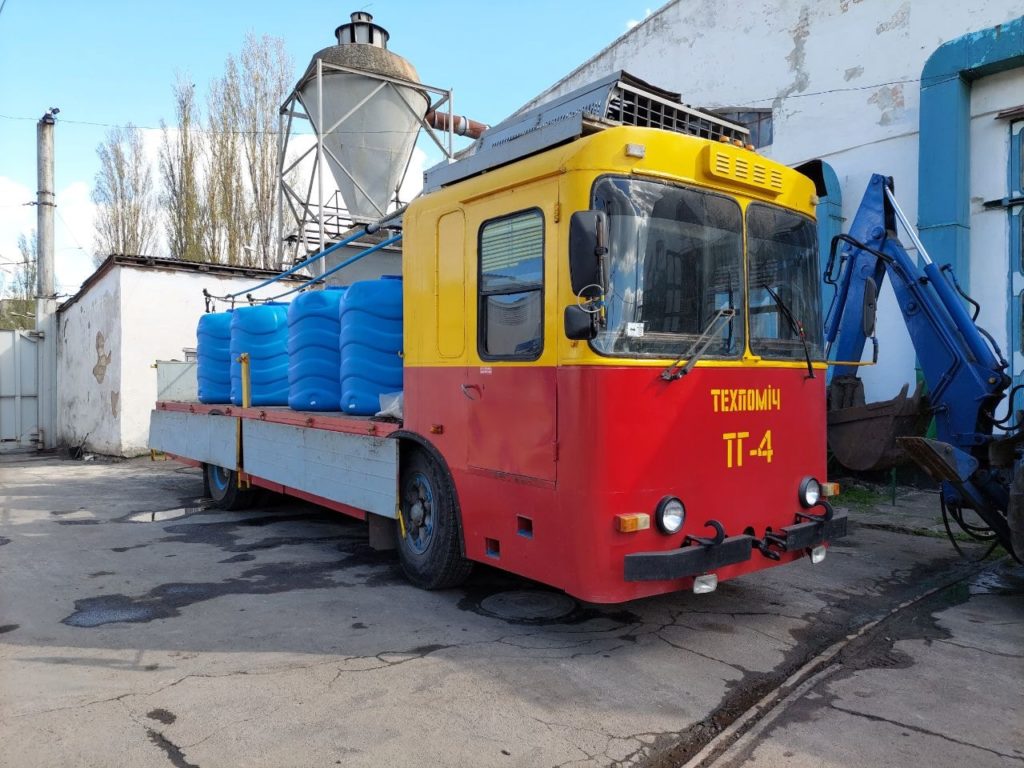 В Миколаєві технічну воду розвозитиме і службово-ремонтним тролейбусом - «зупинки» і години роботи (ФОТО) 2