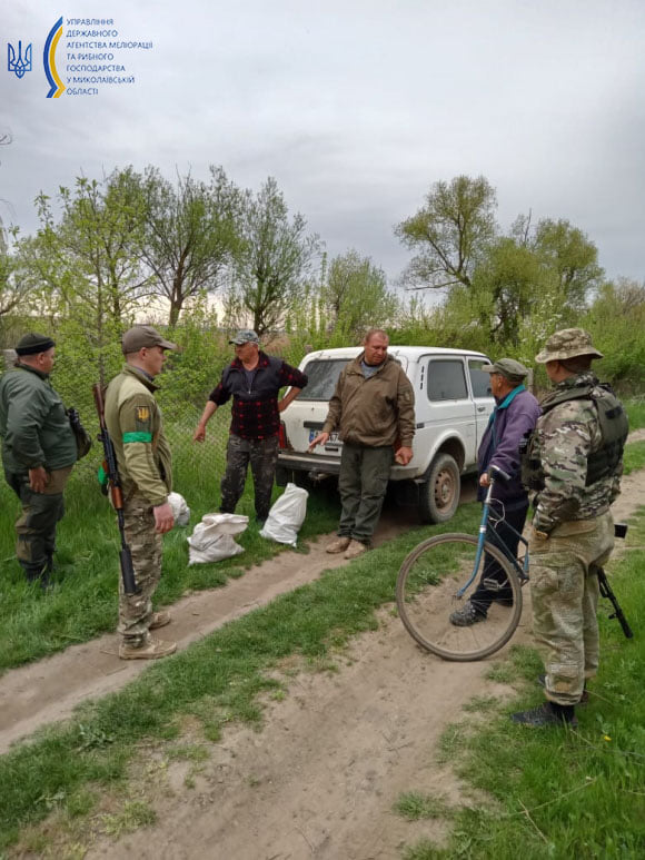 Вчора з водойм Миколаївщини вилучено 10 мисинових сіток, - Миколаївський рибоохоронний патруль (ФОТО) 3