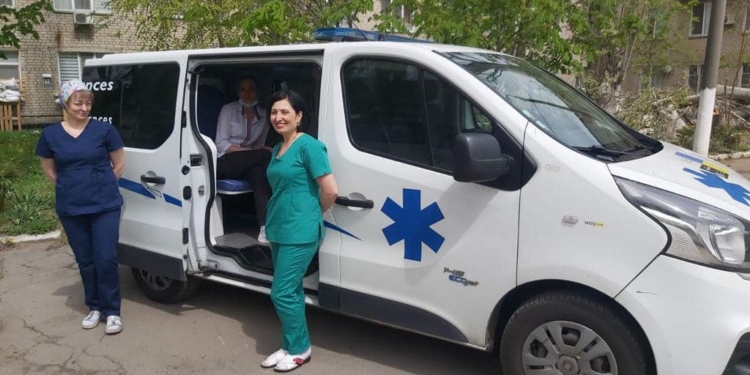 Миколаївський центр медицини катастроф та Миколаївський онкоцентр отримали машини швидкої допомоги (ФОТО, ВІДЕО)