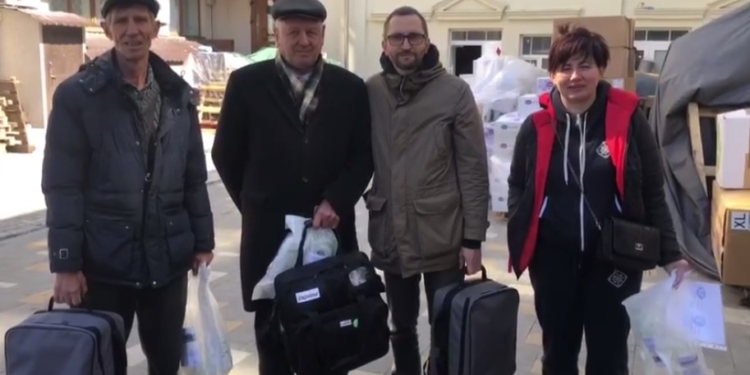 9 мобільних апаратів ШВЛ – для лікарень Миколаївщини та Херсона  