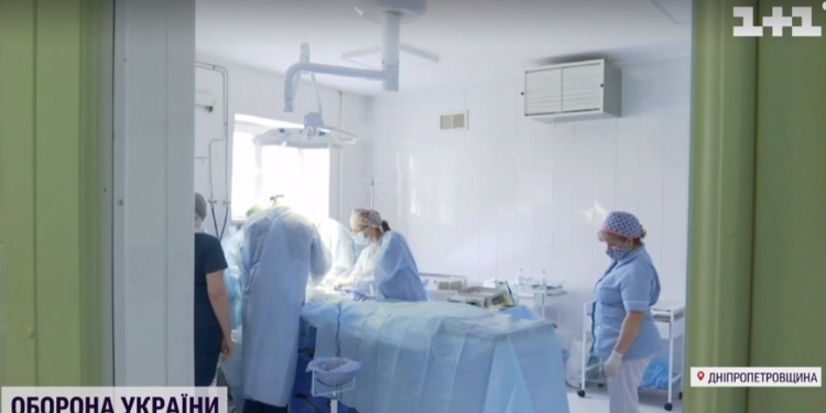 Среди раненых на вокзале в Краматорске – 19 детей, многие с ампутированными конечностями (ВИДЕО)