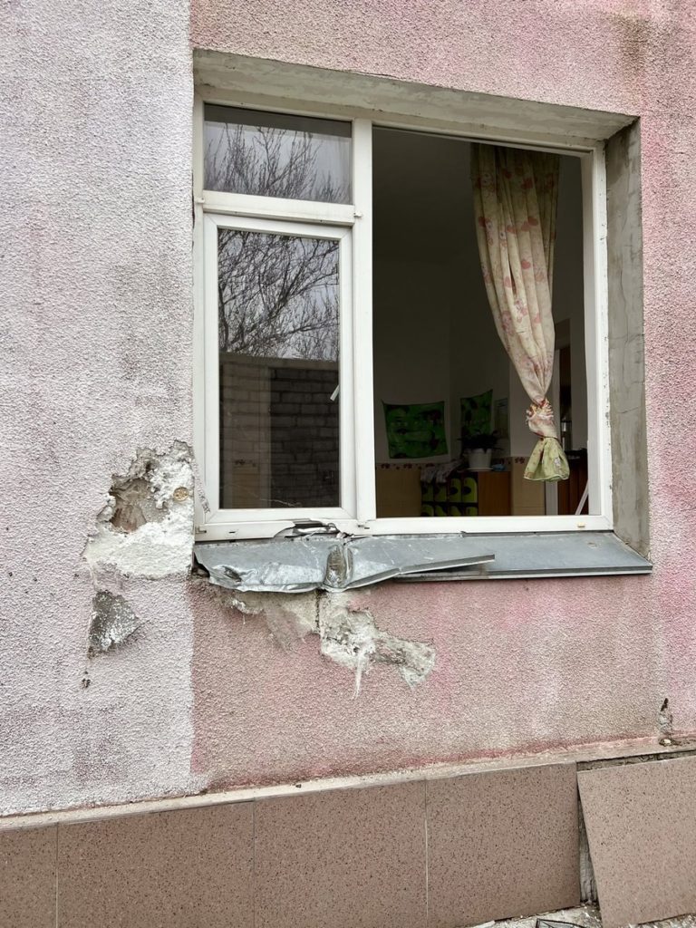 Мэр Николаева показал, как теперь выглядит детский сад после утреннего обстрела россиянами (ФОТО) 3