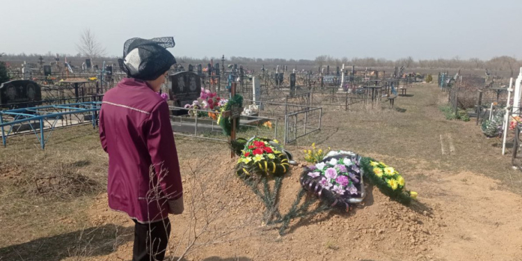 В Лоцкино на Николаевщине оккупанты похитили и пытали активиста, при отступлении мужчину расстреляли и бросили в яме