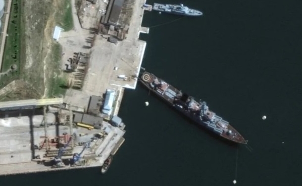 Корабли РФ после удара по крейсеру Москва отодвинулись от берегов Украины