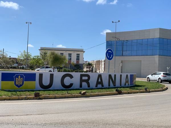 В Испании город временно переименовали в Украину – в знак солидарности (ФОТО)