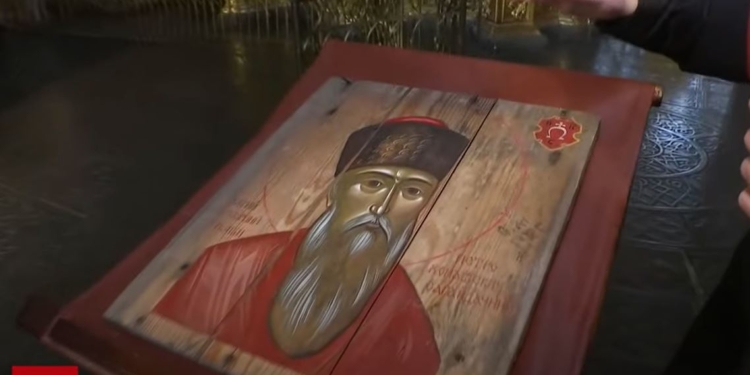 Важное событие: В Софие проходит прославление Петра Сагайдачного -для этого из Николаева привезли копию его меча, который хранился на затопленном фрегате «Гетман Сагайдачный» (ВИДЕО)