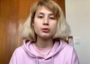 “А не отрезать ли тебе ухо?” Девушка из Мариуполя рассказала о допросе в российском фильтрационном лагере (ВИДЕО)