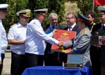 Шок в Кремле из-за гибели “Москвы” вызван еще и тем, что на крейсере хранилась “дорогая христианская реликвия”, которая должна была защитить (ФОТО)
