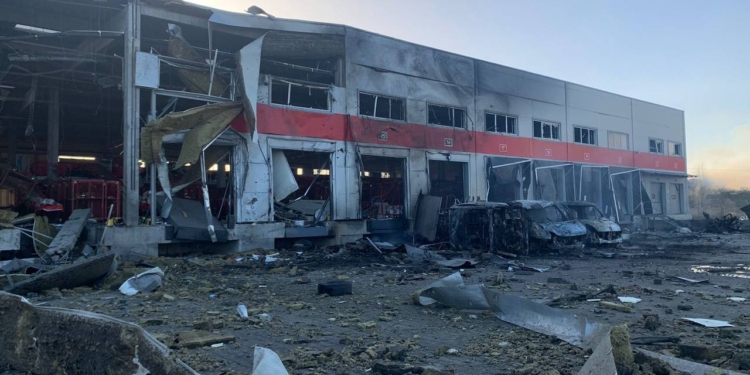 В результате обстрелов Николаева российскими РСЗО 5 человек погибли, еще 15 – ранены (ФОТО)