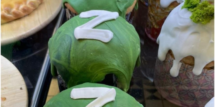 В эрэфии перед Пасхой начали продавать “Z-куличи” (ФОТО)