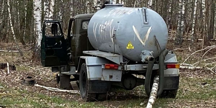Сюрпри-и-из. Рашисты угнали машину ассенизаторов – думали, что бензовоз (ФОТО)