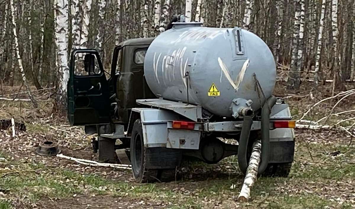 Сюрпри-и-из. Рашисты угнали машину ассенизаторов – думали, что бензовоз (ФОТО)