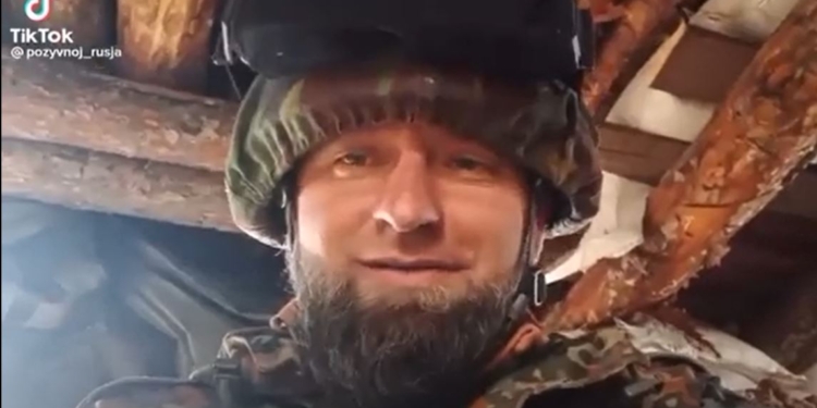 Украинский боец обратился к рашистам на Херсонщине: ” Выбор простой – сдаться или умереть” (ВИДЕО)