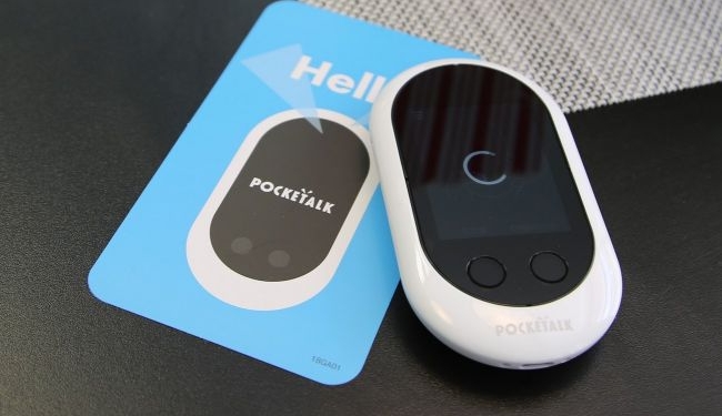 Украинским беженцам подарили тысячу умных переводчиков – знают 70 языков