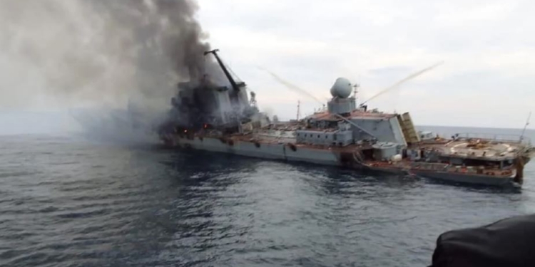 Западные OSINT-журналисты утверждают, что нашли реальное фото подбитого крейсера “Москва” (ФОТО)  