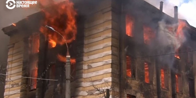 Гори-гори ясно. Кто и зачем бьет по российским военным складам и нефтебазам (ВИДЕО)