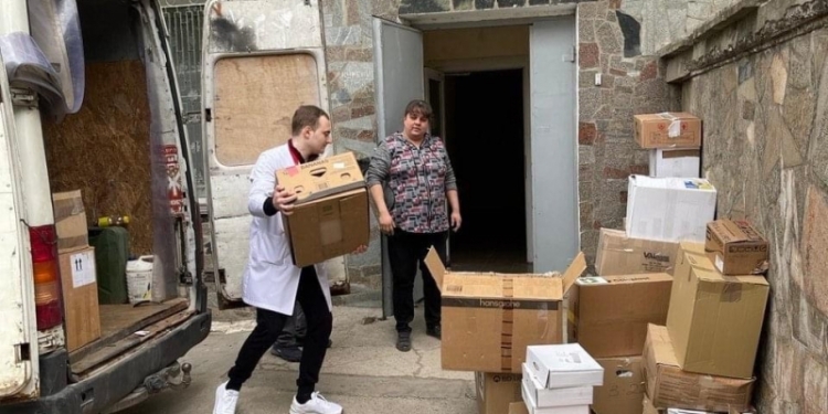 До Миколаївської міської лікарні №3 прибув черговий гуманітарний вантаж (ФОТО)