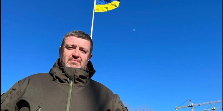 Рашисты в районе Антоновского моста разворачивают ГРАДы, чтобы ударить по Херсону, обвинить ВСУ и провести “спасительный” референдум