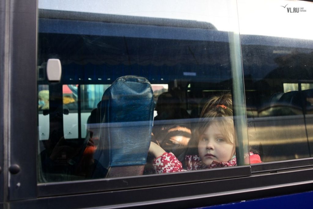 Щонайменше 1000 дітей із Маріуполя незаконно передані російським сім’ям – МЗС 1