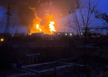 В российском Белгороде – пожар на нефтебазе (ФОТО)