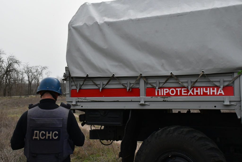 За добу миколаївські піротехніки знешкодили 34 боєприпаси, що залищилися після россійських обстрілів 1