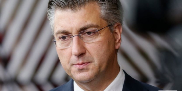 Премьер Хорватии Пленкович назвал президента Хорватии Милановича российским агентом и прекратил с ним все отношения