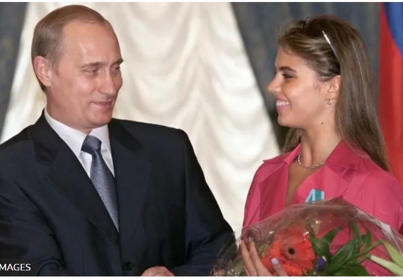WSJ рассказал о Путине, Кабаевой и троих детях