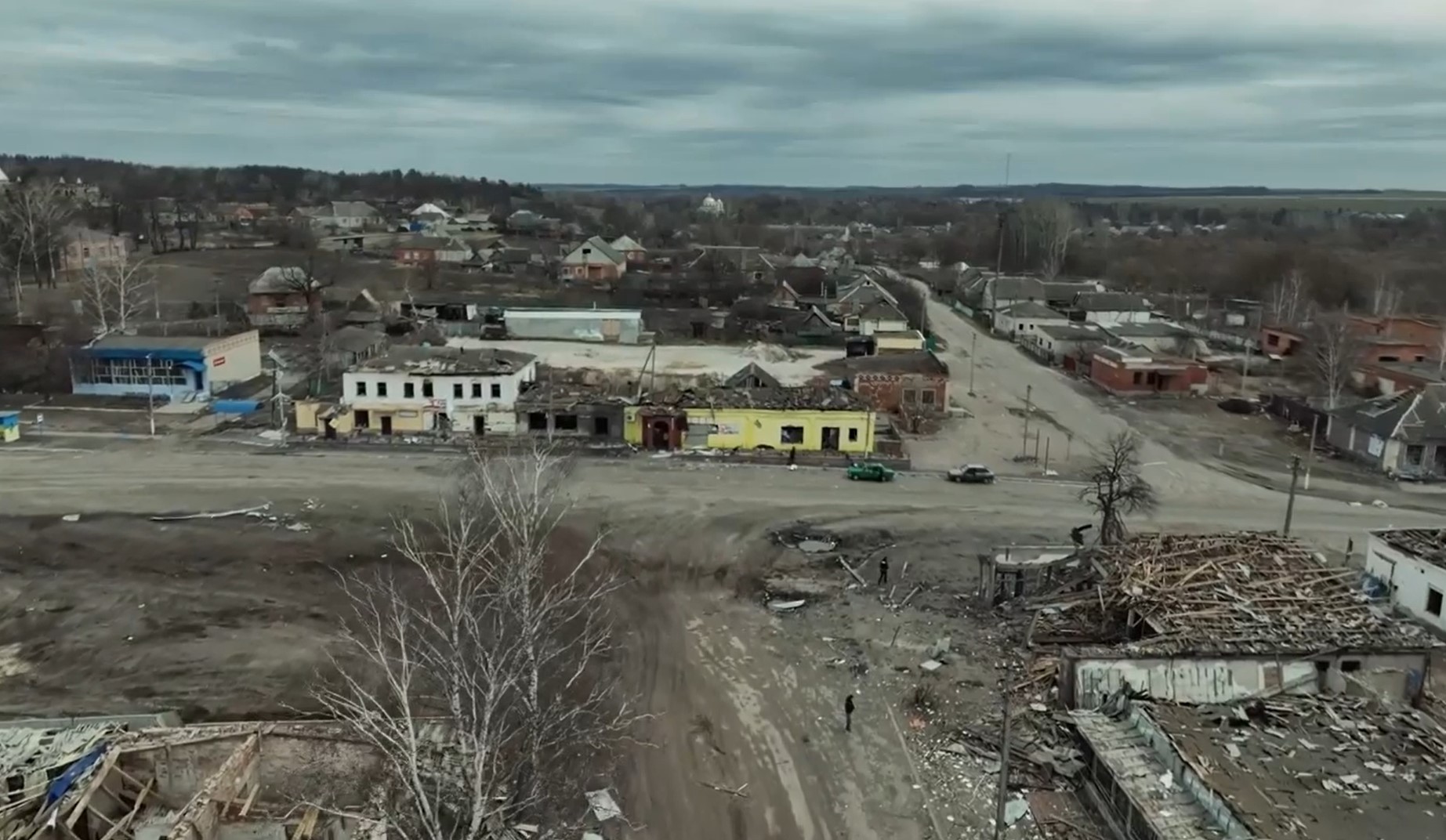 Во что превратили рашисты села под Сумами. Рассказывают местные жители (ВИДЕО)