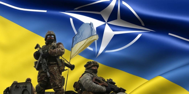 Путин не остановится на Донбассе, НАТО пора пригласить Украину. Обзор западных медиа