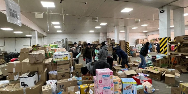 Десять благодійних фондів та окремих осіб, які залучили найбільше грошей для українців та армії під час війни – Forbes