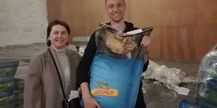 Аграріями Миколаївщини отримано посівний матеріал кукурудзи від компанії Bayer (ФОТО)