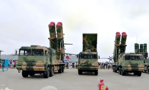 Китай демонстративно доставил в Сербию свои системы ПВО (ФОТО)
