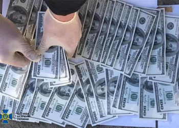 В Миколаїві бандформування, в яке входив поліцейський, “вибивало” з людини неіснуючий борг у $13 тис.