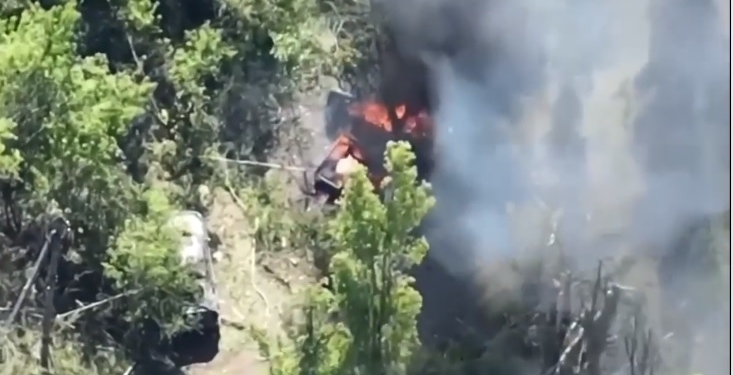 На це можна дивитися вічно: миколаївські десантники продовжують знищувати російських окупантів та їхню військову техніку (ВІДЕО)