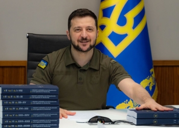 Україна вже заповнила другу частину анкети-опитувальника на кандидатство у члени ЄС – Зеленський (ФОТО)