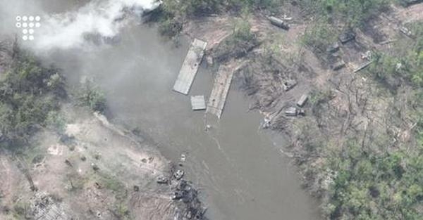 “Луганська Чорнобаївка”: ЗСУ вчергове знищили понтонну переправу окупантів через Сіверський Донець разом з технікою