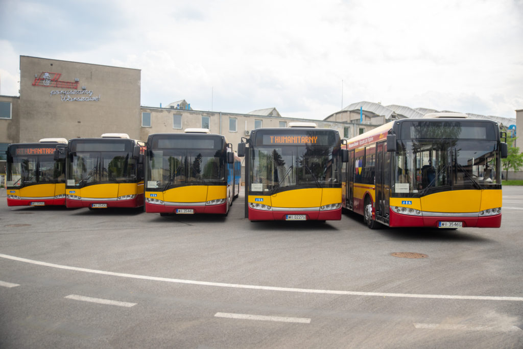 Сьогодні до Миколаєва з Варшави вирушили 5 автобусів – їх подарувала столиця Польщі нашому місту (ФОТО) 1