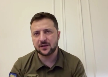 «Крок за кроком змушуємо окупантів піти з української землі. Змусимо піти й з українського моря» – звернення Зеленського (ВІДЕО)