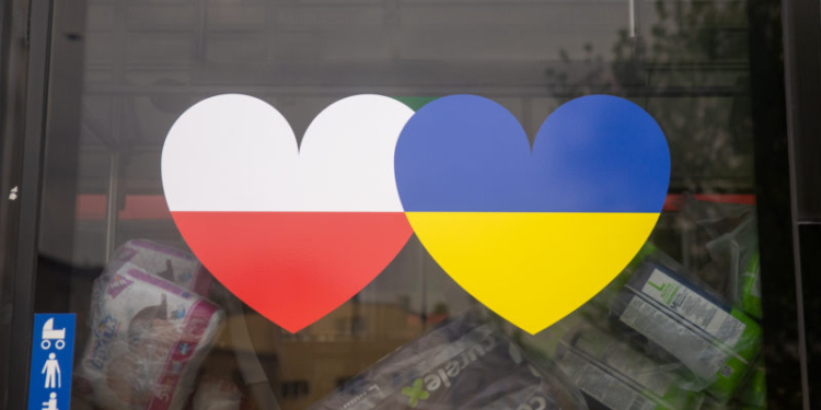 До Миколаєва доїхали автобуси, подаровані Варшавою (ВІДЕО)