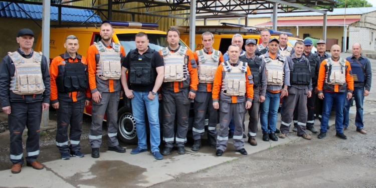 «Миколаївгаз» придбав для своїх працівників-аварійників 50 бронежилетів