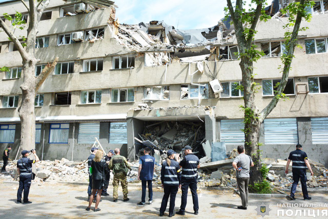 Громадська організація, яка спеціалізується на документуванні воєнних злочинів за стандартами МКС, побувала у Миколаєві (ФОТО)