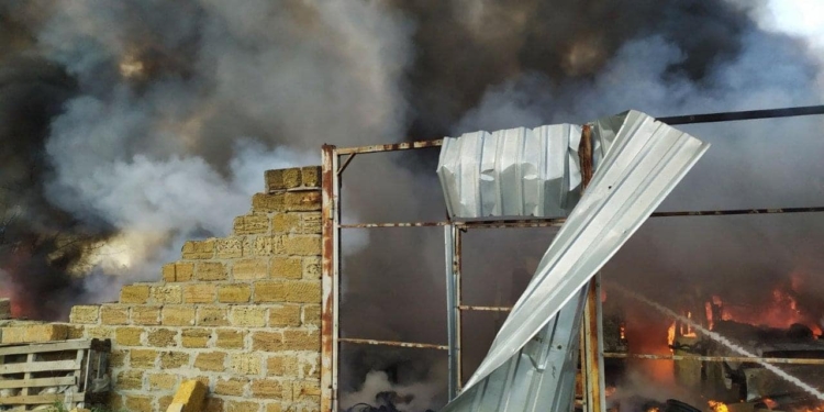 Окупанти продовжують обстрілювати Миколаївщину, знову дісталося місту Миколаєву – поранено 11 людей