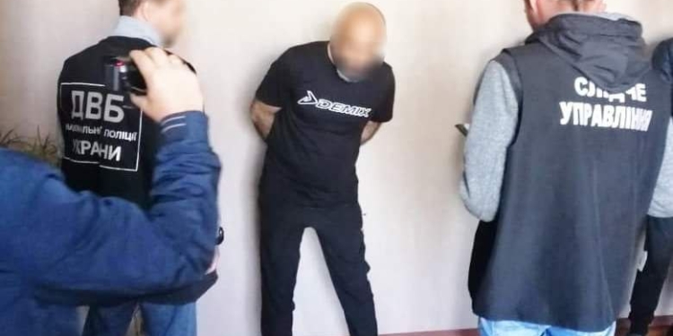На Миколаївщині за підкуп поліцейського затримали підприємця (ФОТО)
