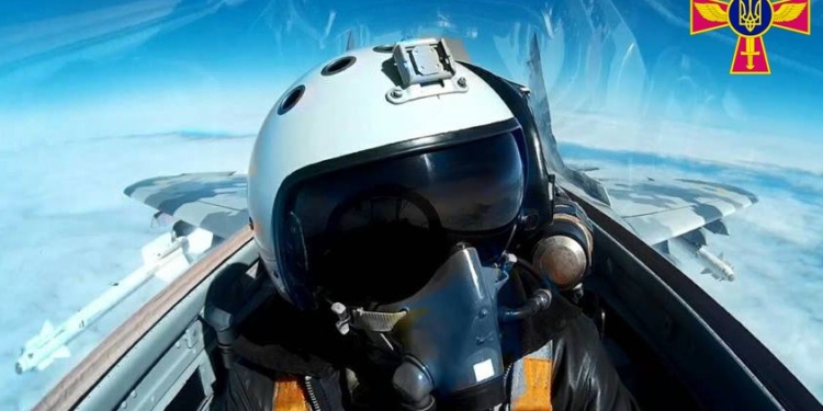Над Херсонщиною український МіГ-29 збив російський винищувач Су-35