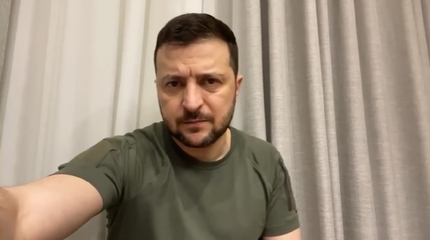 «Ситуація на Донбасі дуже важка. Ми робимо все, щоб посилити оборонний ресурс» – звернення Зеленського (ВІДЕО)