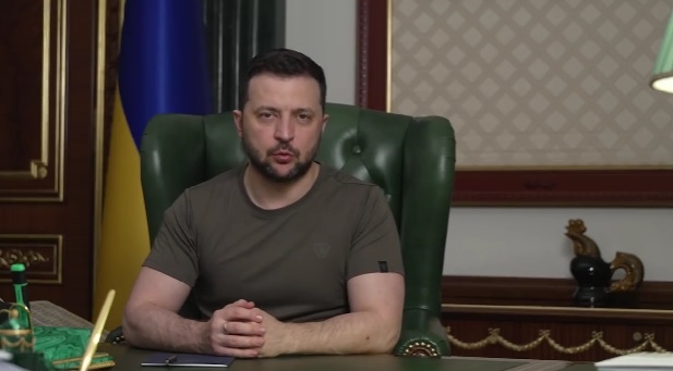 «Росія програла не тільки битву за Харків, за Київ і північ нашої країни. Вона програла власне майбутнє і будь-які культурні зв’язки з вільним світом» – Зеленським (ВІДЕО)