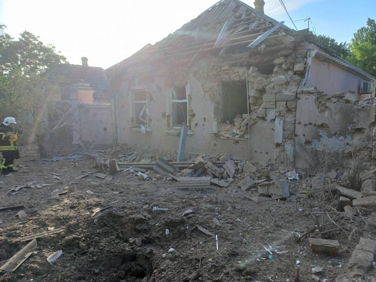 Наслідки сьогоднішніх обстрілів Миколаєва: пошкоджено більше 25 будинків, 4 людини поранено