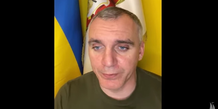 «Пошкоджено понад 40 об’єктів, є поранені» – мер Миколаєва розповів про наслідки нічного обстрілу Миколаєва (ВІДЕО)