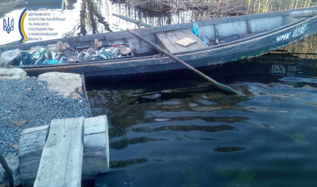 У Новоодеському районі Миколаївський рибоохоронний патруль вилучив три браконьєрські сітки 1